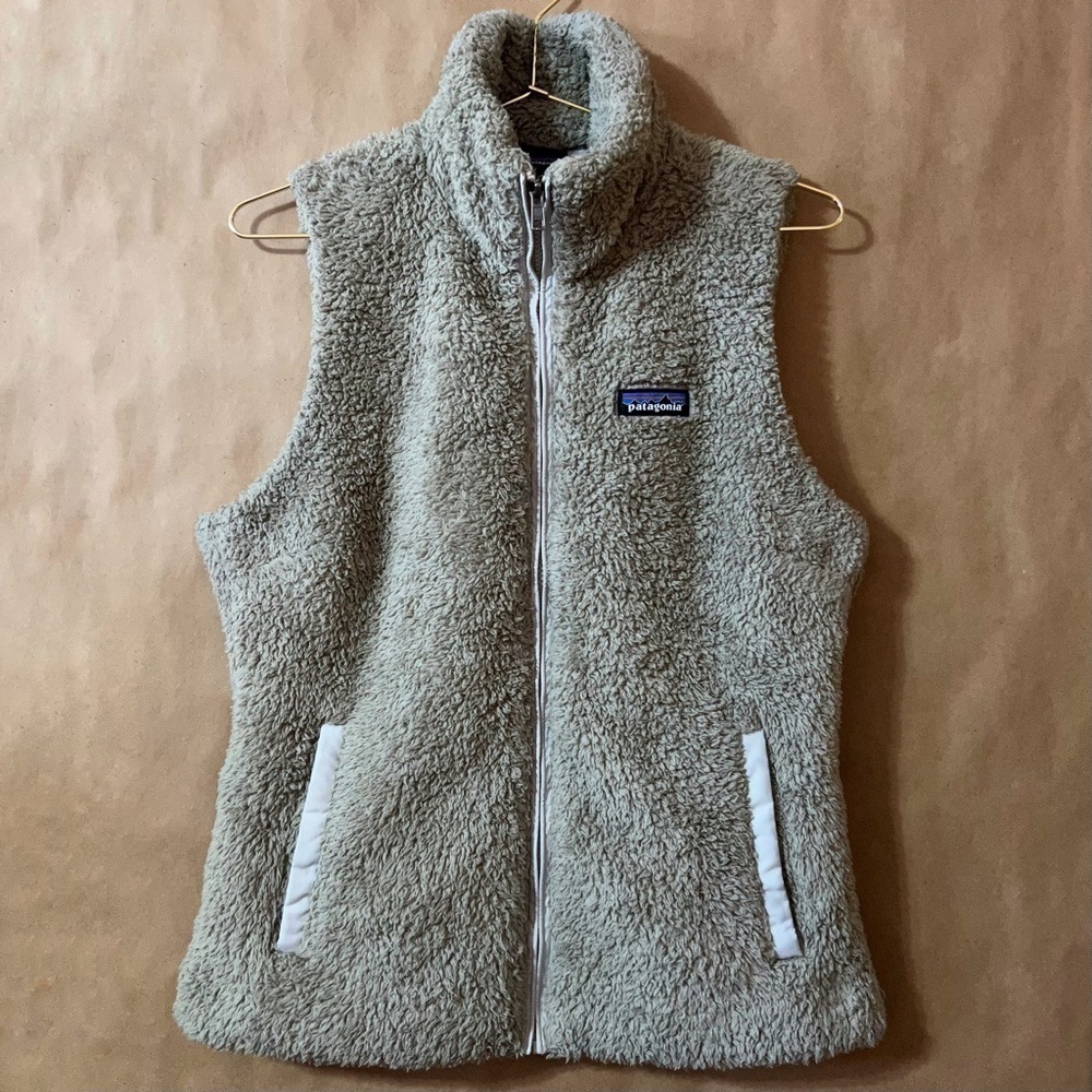 Patagonia | Women's Los Gatos Fleece Vest Zip Up Front El Cap Khaki Size M